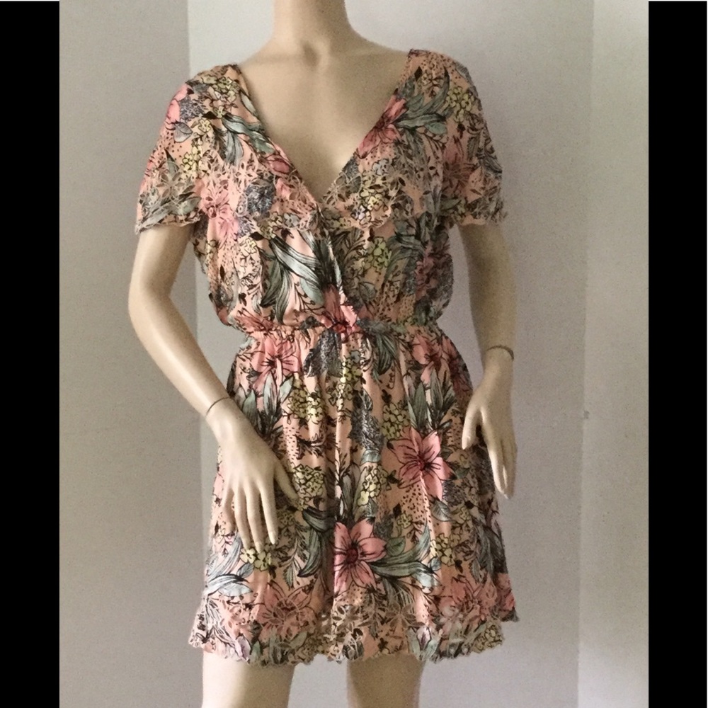 MinkPink Floral Dress Size Medium